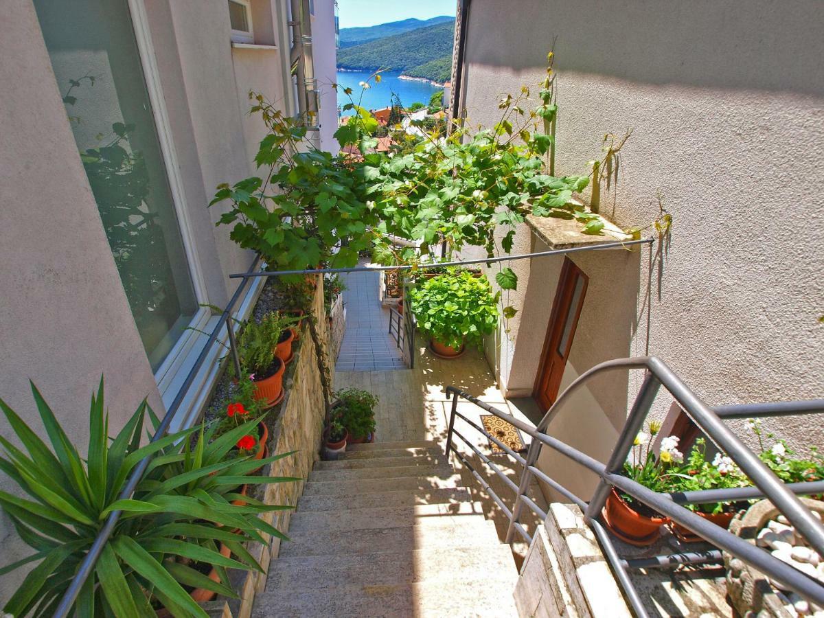 Apartments And Room Rabac 155 Экстерьер фото